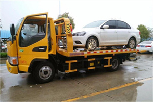 濠江附近拖车救援24小时服务热线